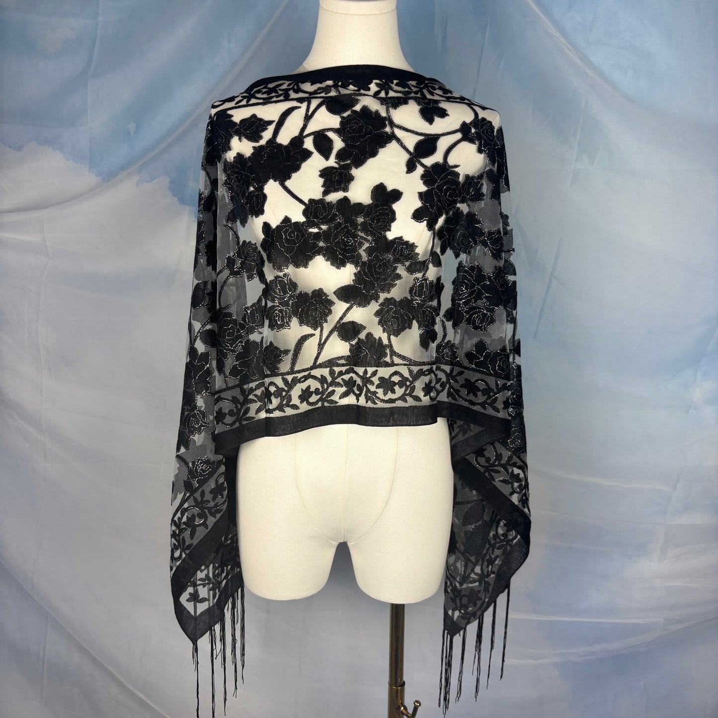 The Midnight Bloom Shawl