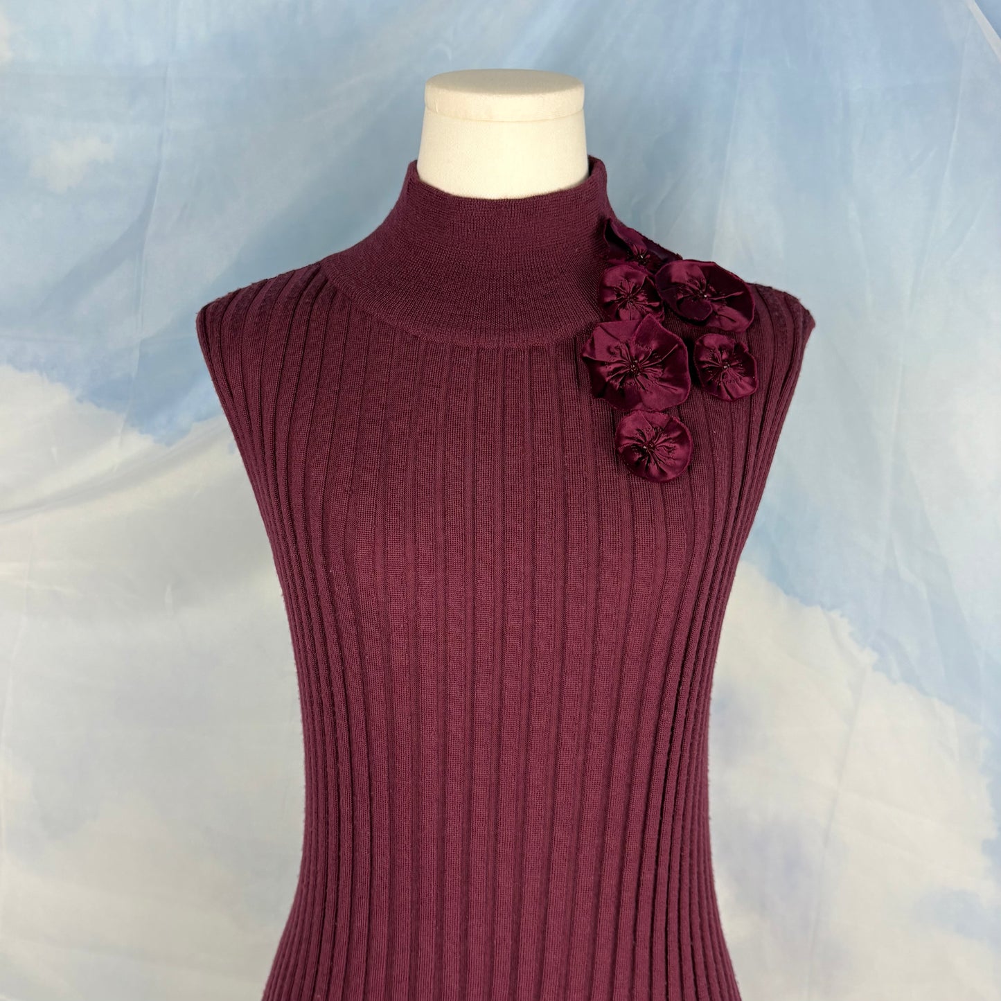 The Rosette Wool Mockneck