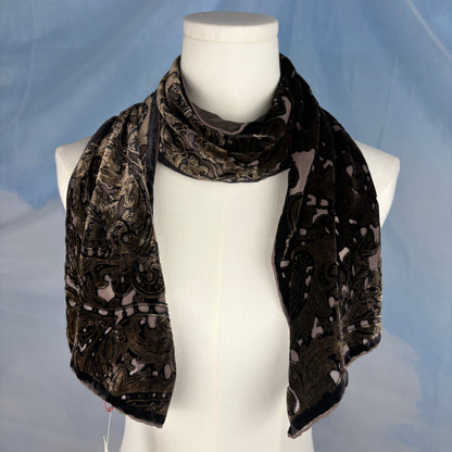 The Velvet Vine Scarf