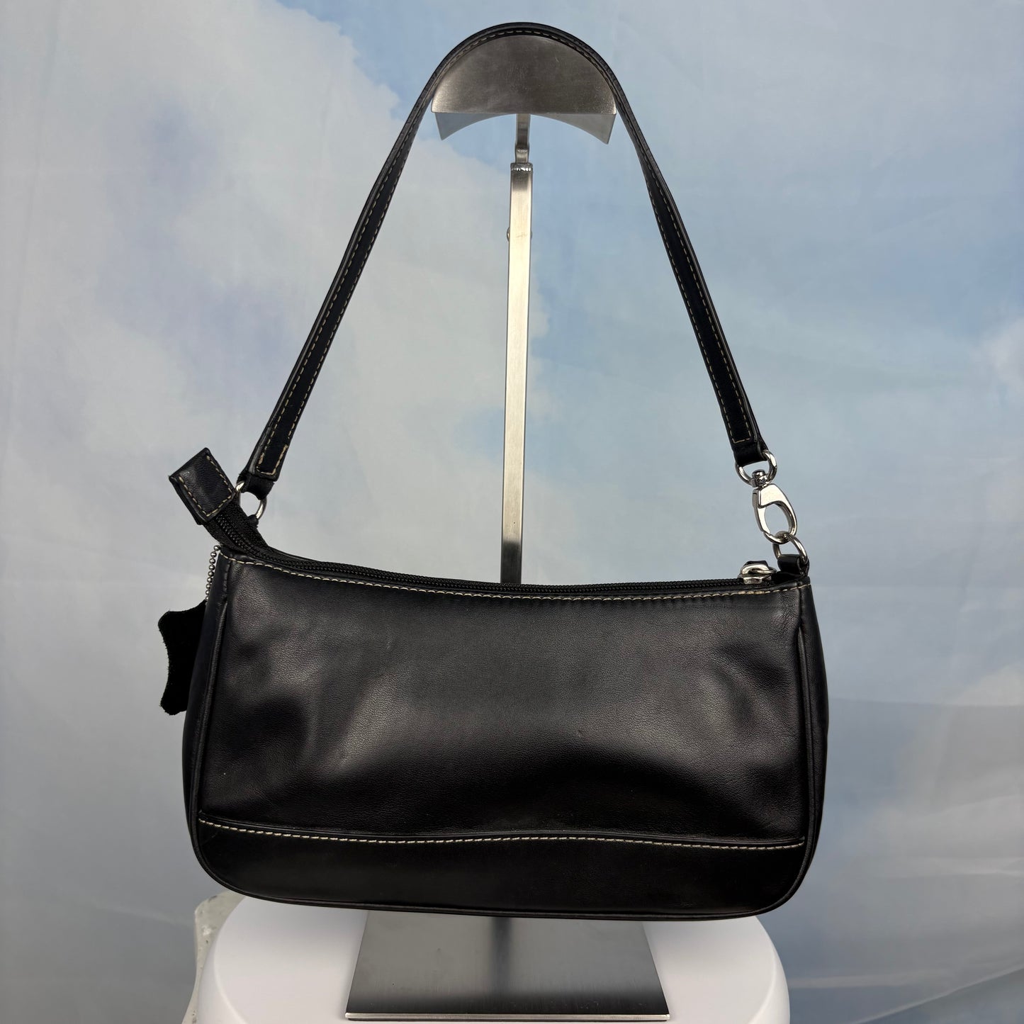 The Everyday Leather Shoulder Bag