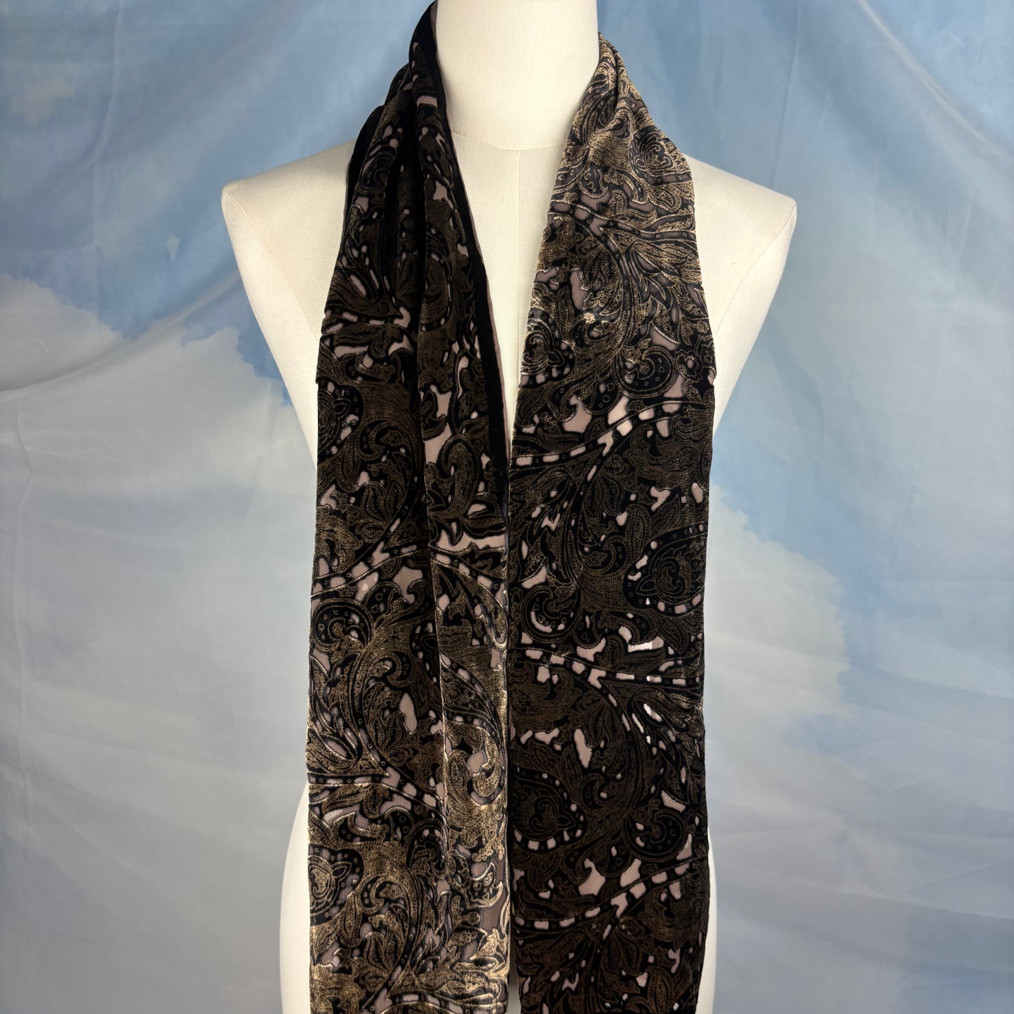 The Velvet Vine Scarf