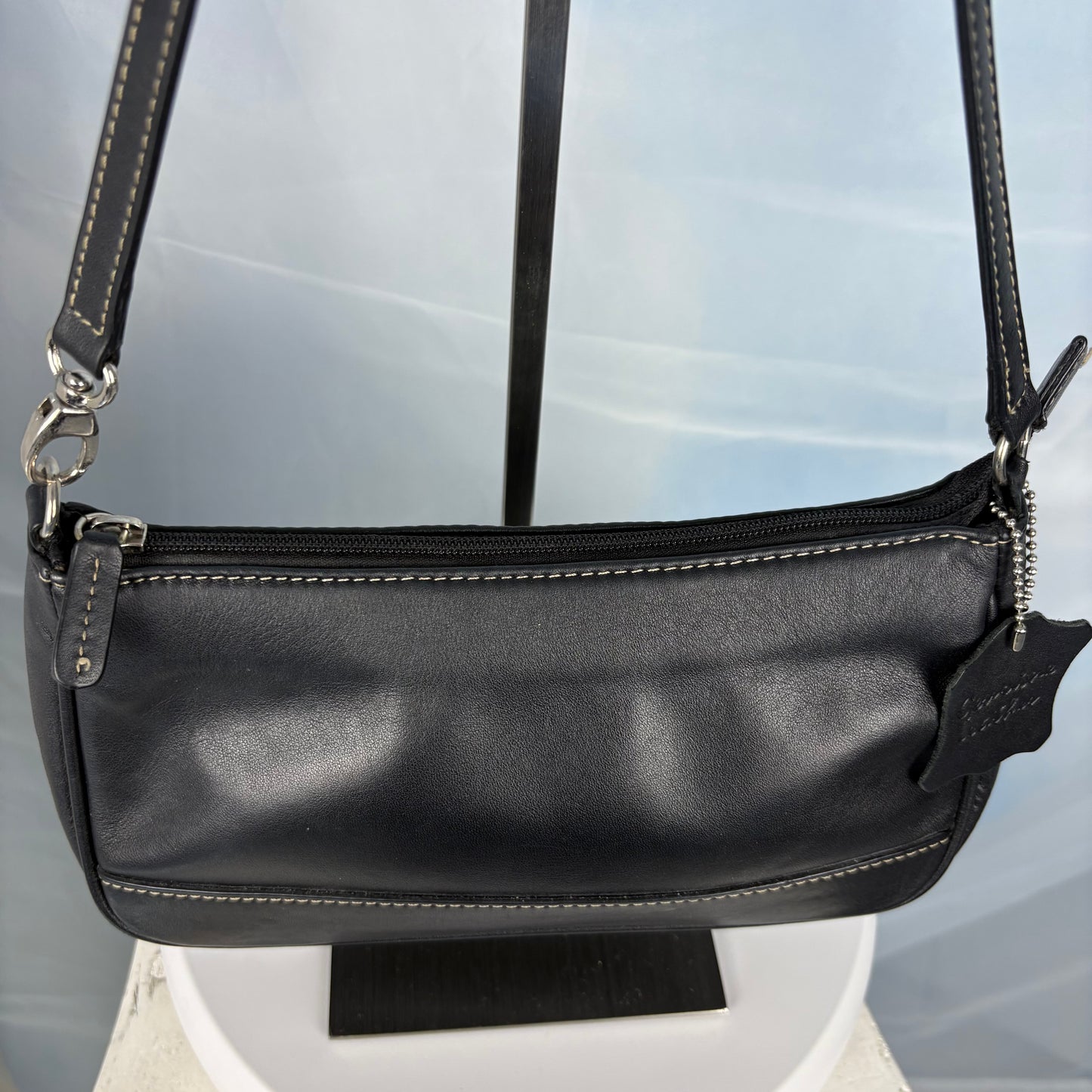 The Everyday Leather Shoulder Bag
