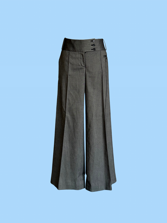The Elegant Pleated Trousers