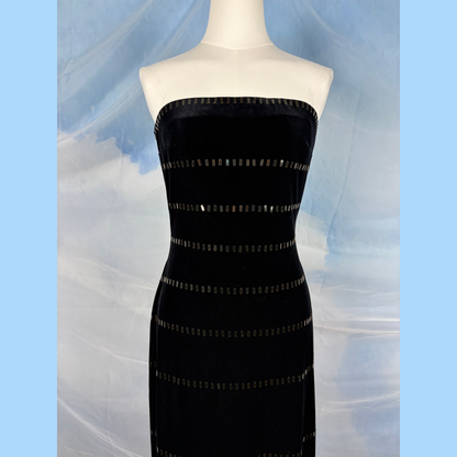 The Chic Velvet Dress