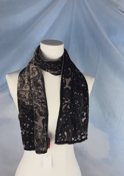 The Velvet Vine Scarf
